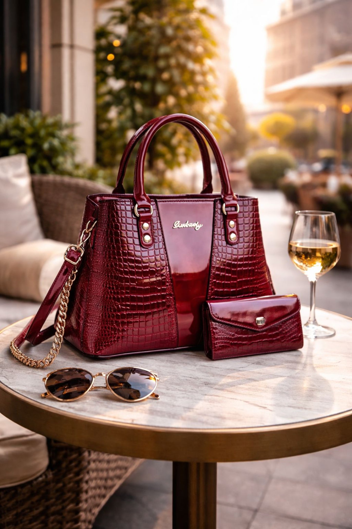 Borsa Luxury Croco Gloss – Set Elegante con Pochette Abbinata)