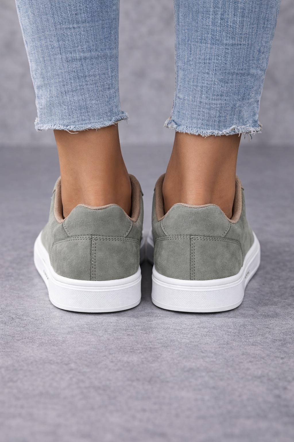 Sneakers Donna Urban Chic – Comode e Versatili